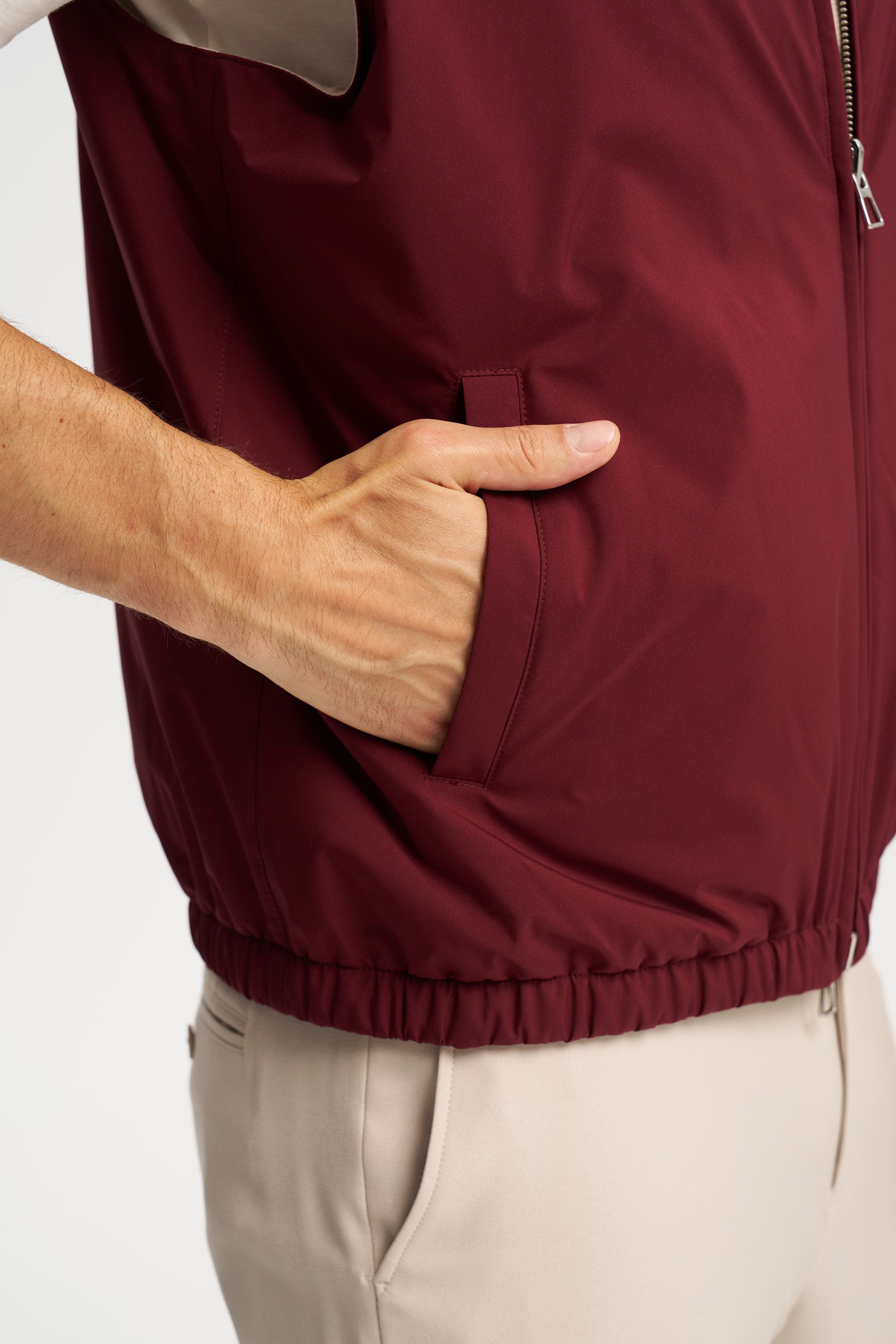 Como Reversible Vest Burgundy